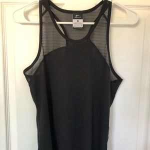 Nike Womens Medium Black Tank